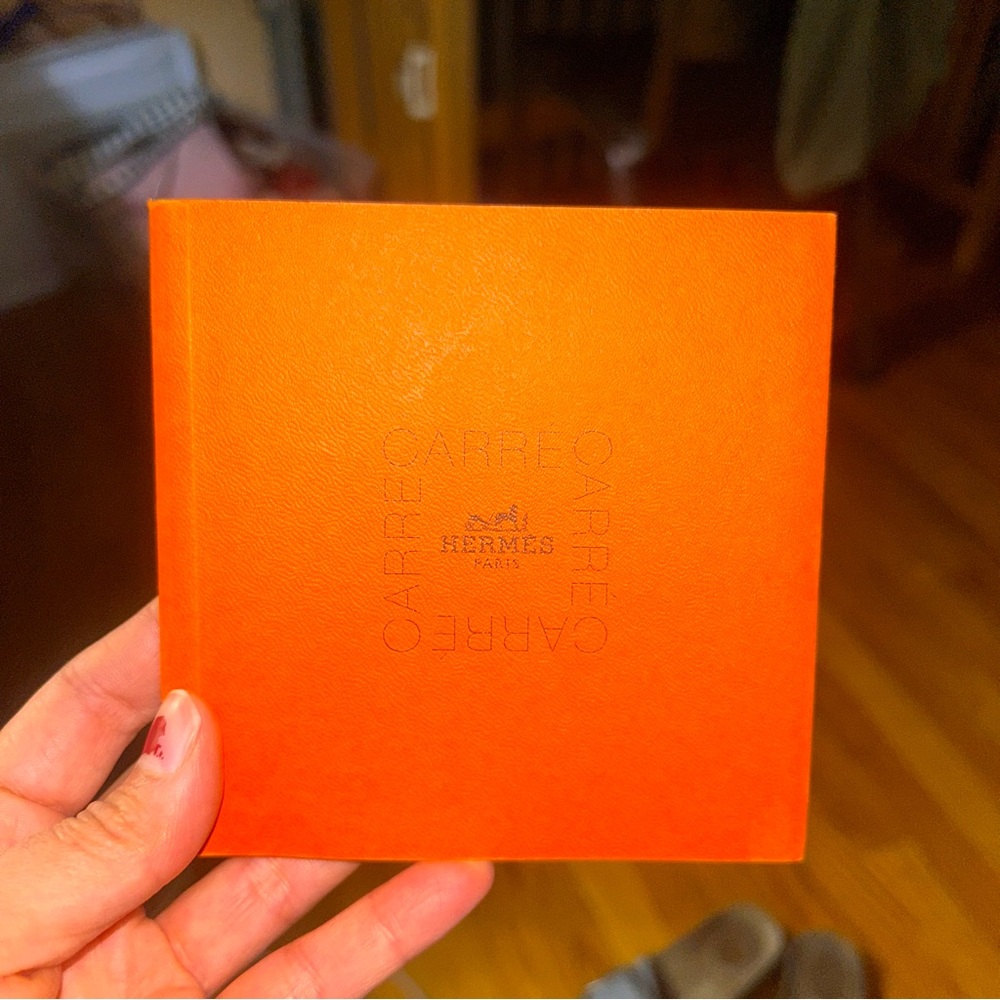 Hermès Carre Scarf Book